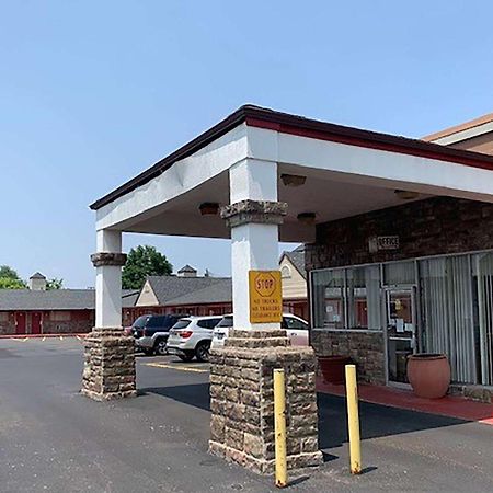 Super 8 By Wyndham Youngstown Girard エクステリア 写真
